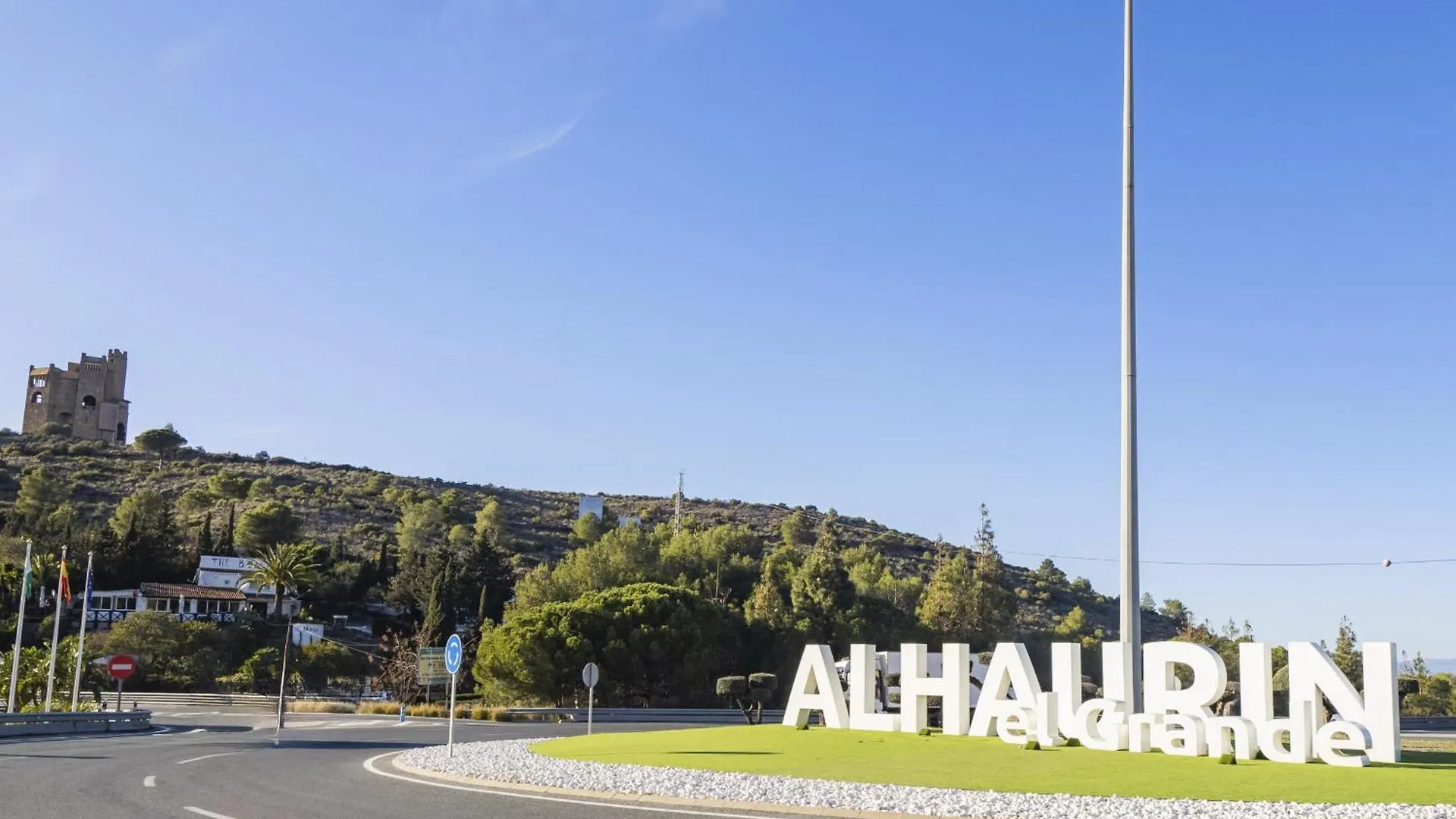 Cubo'S Luna Town Center Apartment Alhaurin el Grande Spain