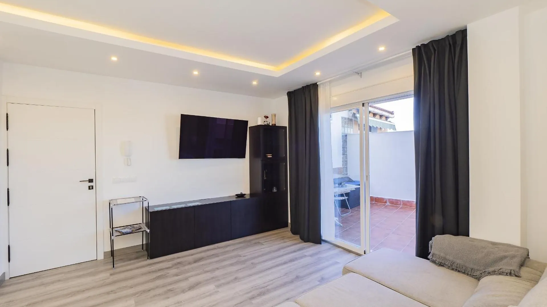 Cubo'S Luna Town Center Apartment Alhaurin el Grande 0*,  Spain